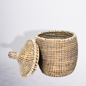 THE DIAMOND POT